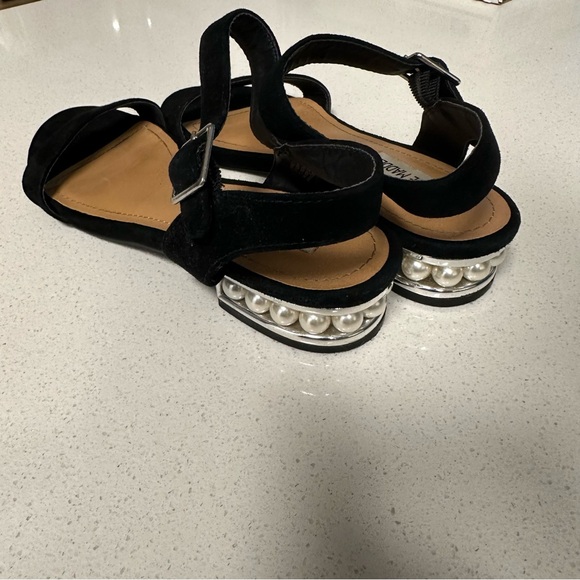 Steve Madden Black Pearl Heel - Picture 3 of 7